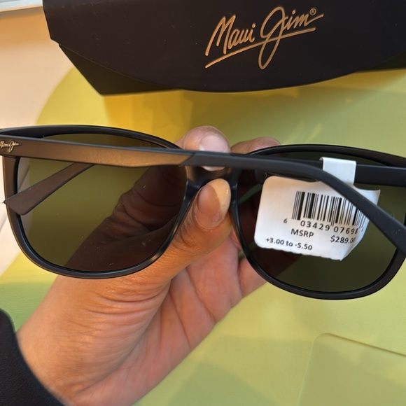 Maui Jim Ilikea 650 02 56 16. Brand New - Picture 9 of 9